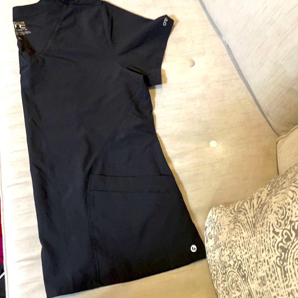 Women Barco One Uniform XL Scrub top/Lg bottom black